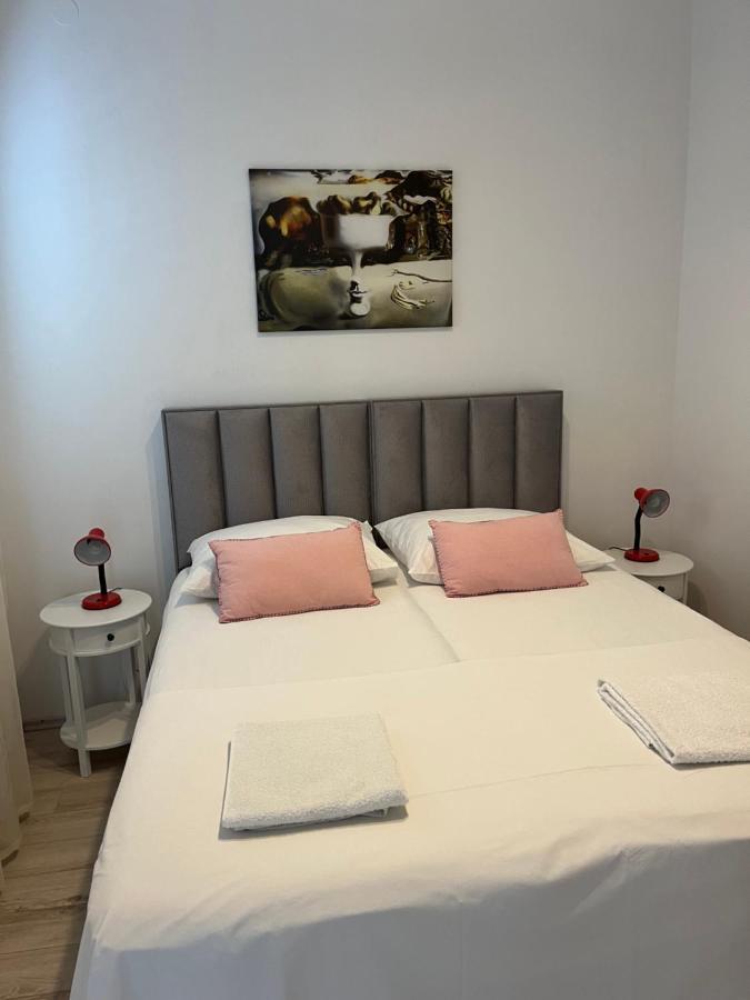 Luxury Apartments Ragusa Esterno foto