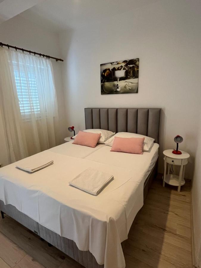 Luxury Apartments Ragusa Esterno foto
